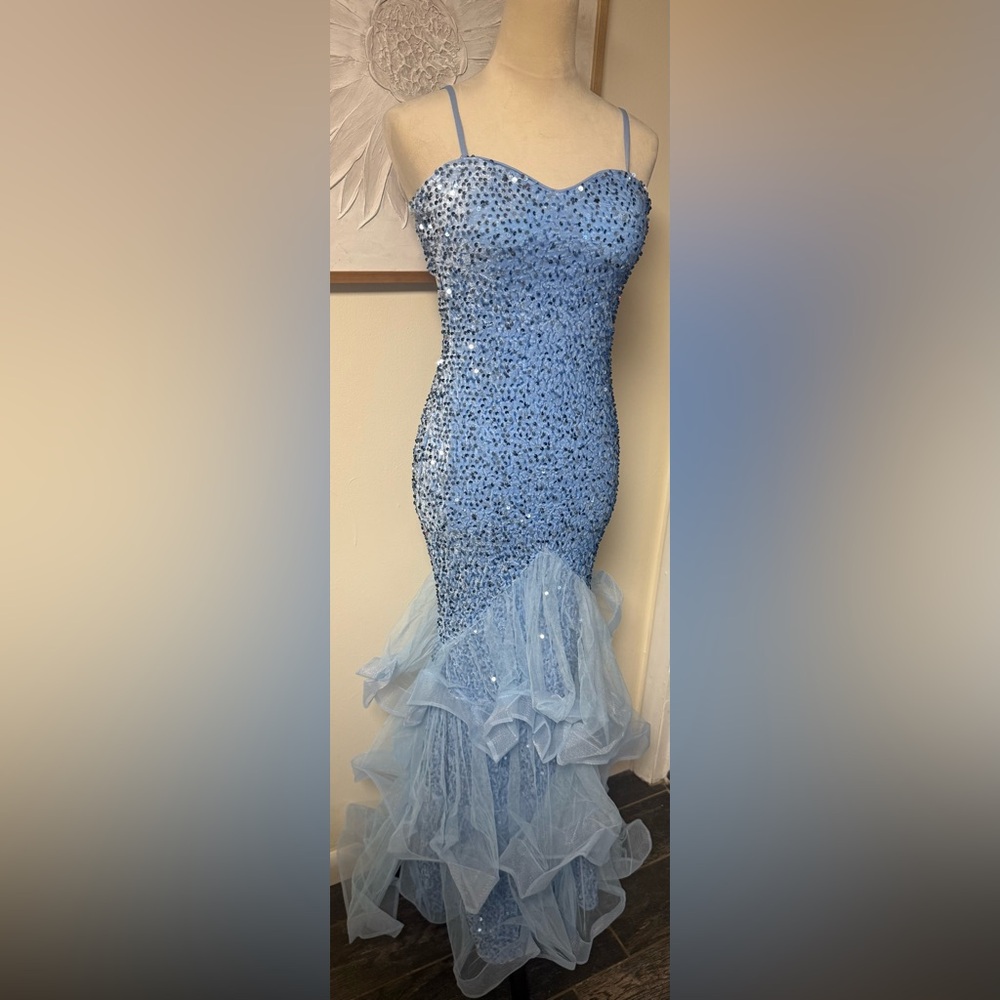 Elegant Blue Formal Maxi Dress